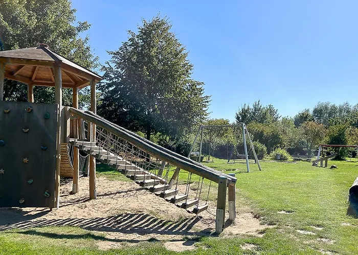 Urlauberdorf Haus 31d Дом отдыха *